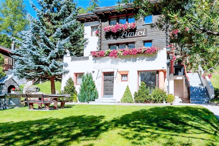 Family-oriented holiday apartment with barbeque | Ski nearby | Pets allowed — photo 2