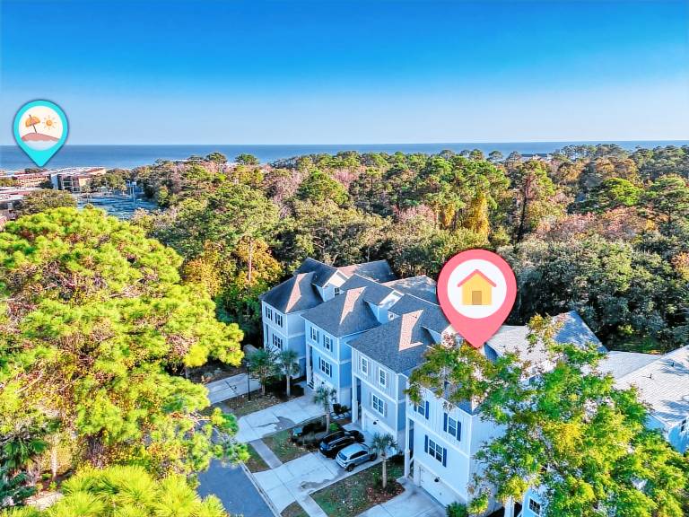 Family-oriented pleasant vacation home with barbecue & private pool | Pets allowed — photo 2