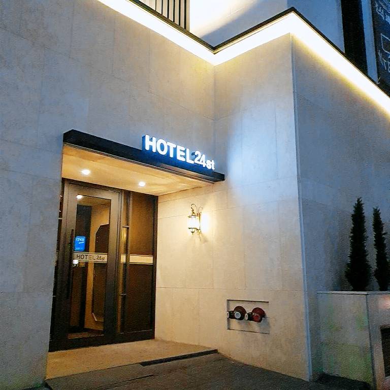 Hotel24ST. UrbanBrown Seosan lakepark — photo 4