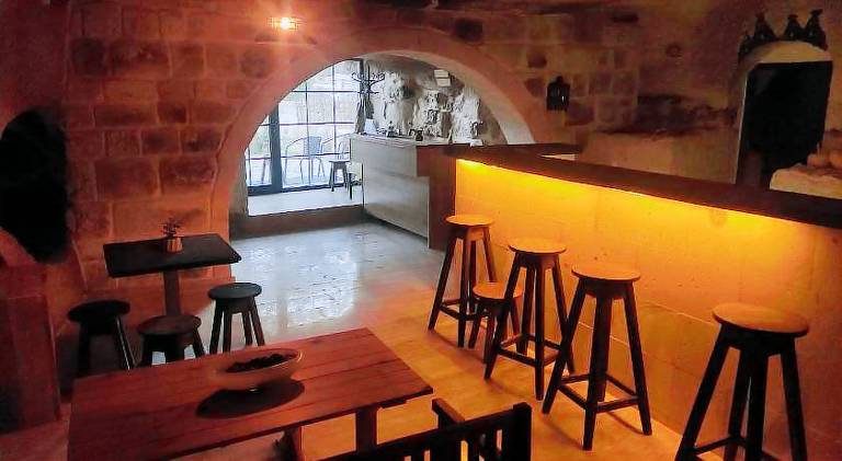 DEEP CAVE House — photo 5
