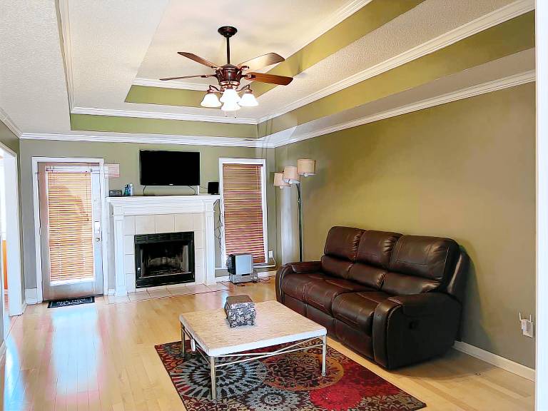 House  Alderbrook
