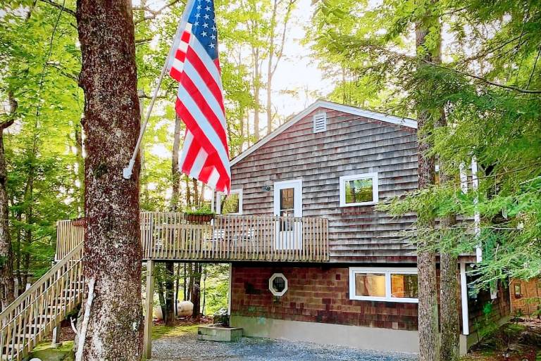 House Lake Sunapee