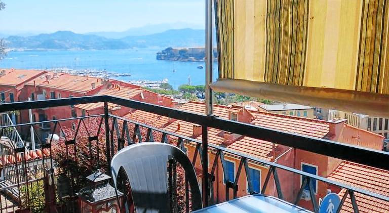 Rental apartment with 2 rooms for 6 persons in Portovenere