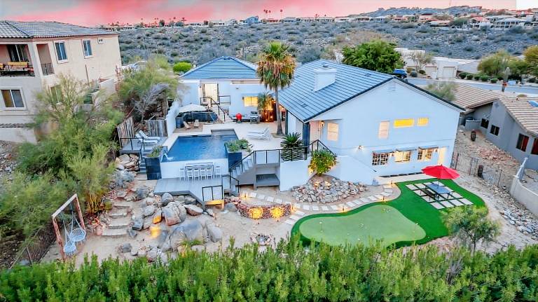 Sunburst Estate Htd Pool Putt Grn Sleeps 14