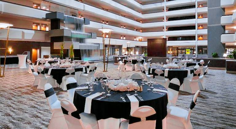 Holiday Inn Hotel and Suites Beaumont-Plaza I-10 & Walden By IHG — photo 4