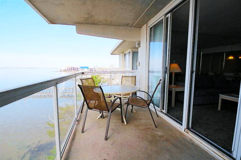 Big serviced apartment with jacuzzi & pool | Beach nearby | Pets are welcome — photo 4