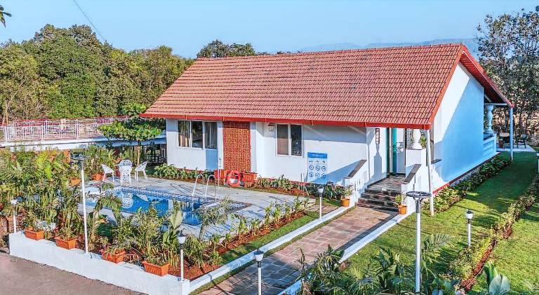 218 m&sup2; Villa