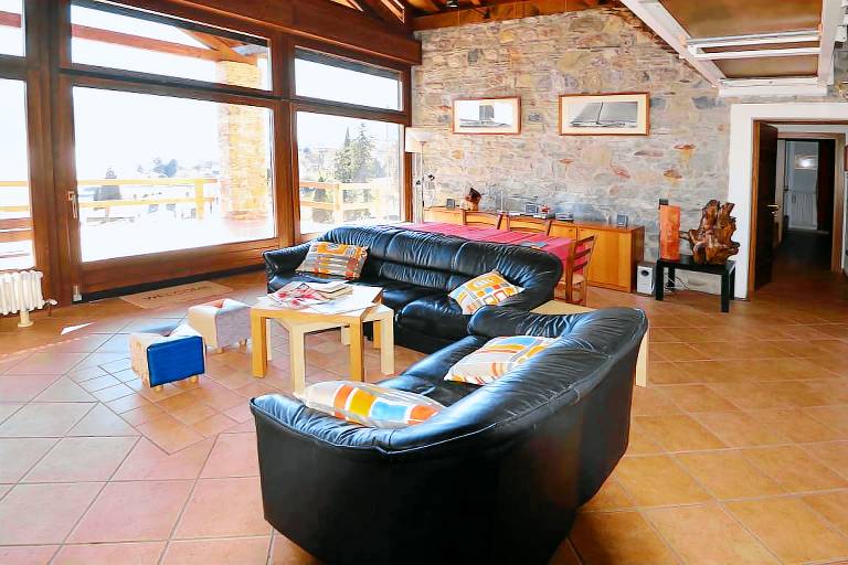 House with garden & terrace — photo 2