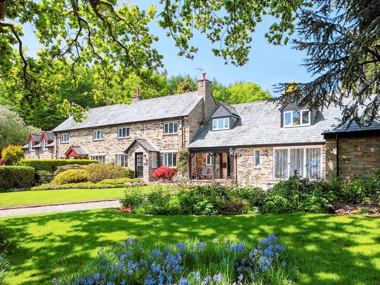 4 Bed in Leathley oc g0141