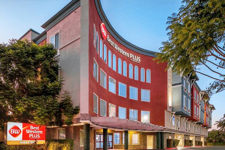 Best Western Plus Avita Suites