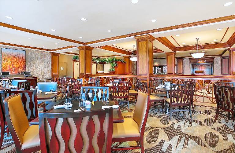 Crowne Plaza Knoxville Downtown University By IHG — photo 5