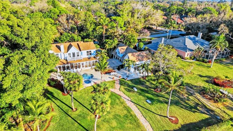Family-oriented vacation home with grill, hot tub & private pool | Water view | Pet-friendly — photo 4