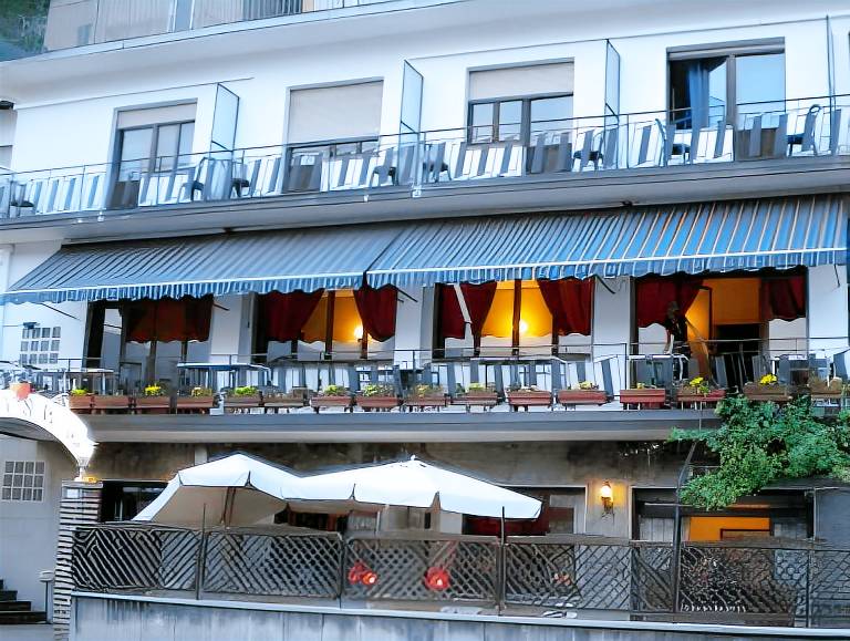 Hotel Bersagliere in Centro Valle Intelvi
