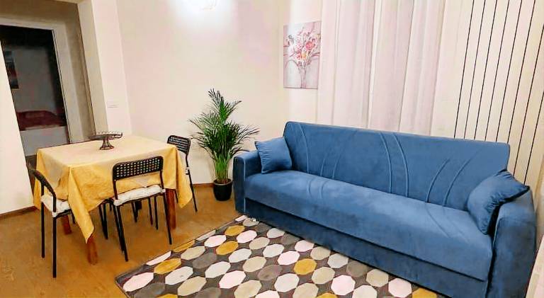 Rental apartment with yard in Vinci