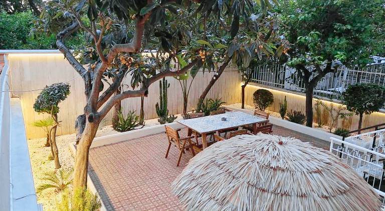Rental apartment with jacuzzi — photo 4