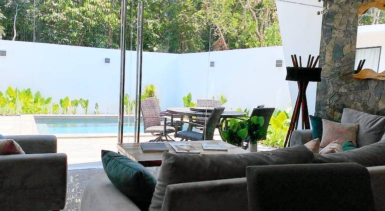 Villa with pool | Pets are welcome — photo 5
