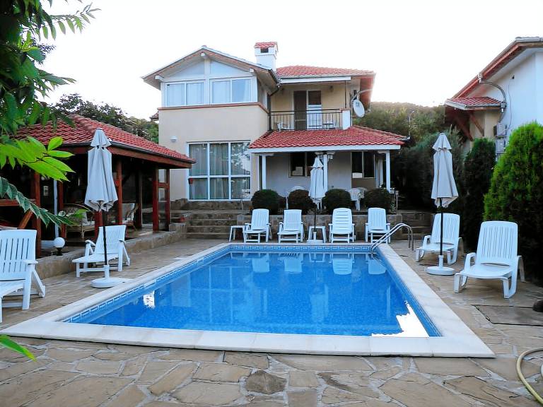 Villa Cholakova cheshma