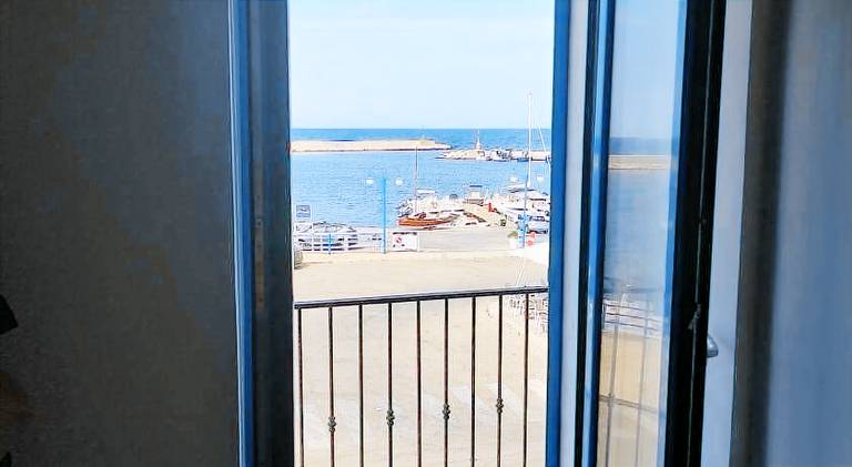 Vacation home with terrace — photo 4