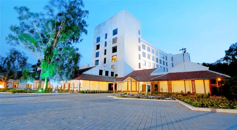 Chanakya BNR Hotel