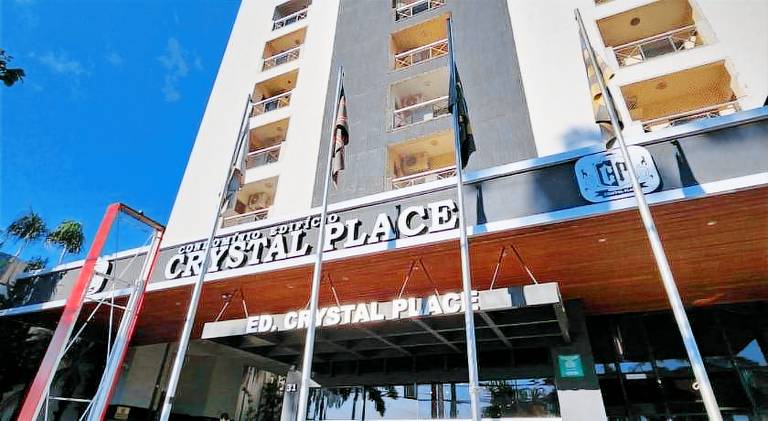 Flat com Piscina Academia Wi-Fi Rapido Garagem com Manobrista Em frente ao Hospital Hugo in Goiânia