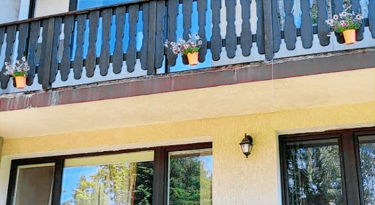 Serviced apartment with garden, patio & pool — photo 4