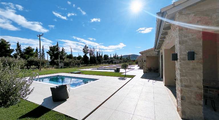 Villa with private pool, patio & yard | Dogs allowed in Delphi