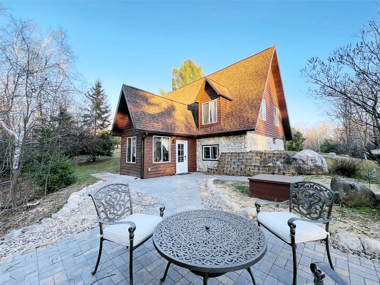 House  Star Lake