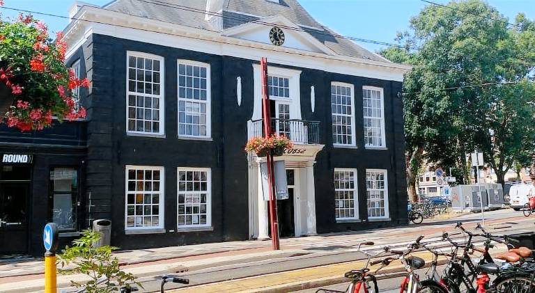 Serviced apartment for 7 persons in Amsterdam