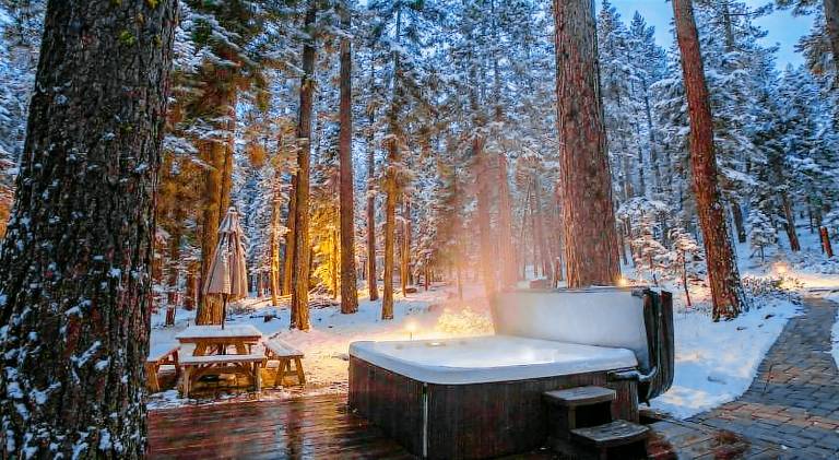 The Tallac Lodge - Hot Tub Walk 2 Beach — photo 4