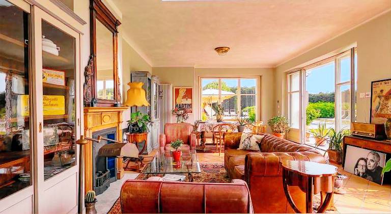 Child-friendly nice house with terrace, pool & yard | Pets allowed — photo 4