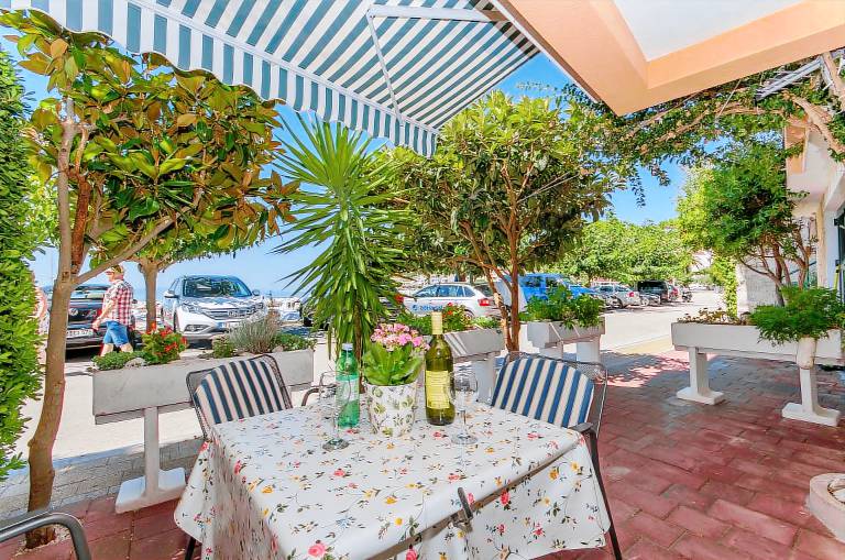 Apartment Podgora