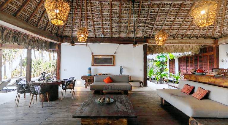 Villa with pool & jacuzzi — photo 3