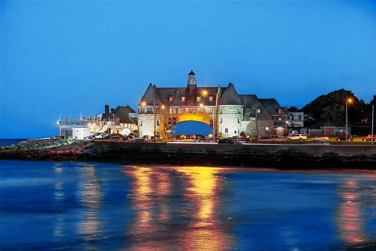 House  Narragansett Pier