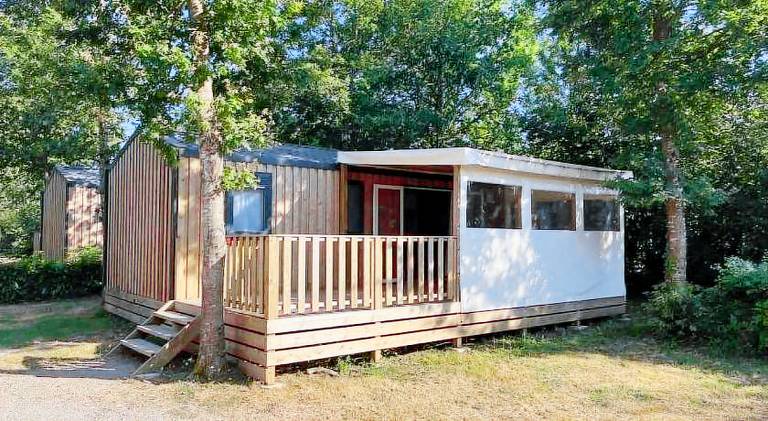 ZEcamping 4 familial animaux acceptes anime parc aquatique in La Roche-sur-Yon
