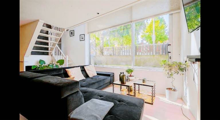 Quiet Garden Room Amsterdam West - by Peter — photo 3