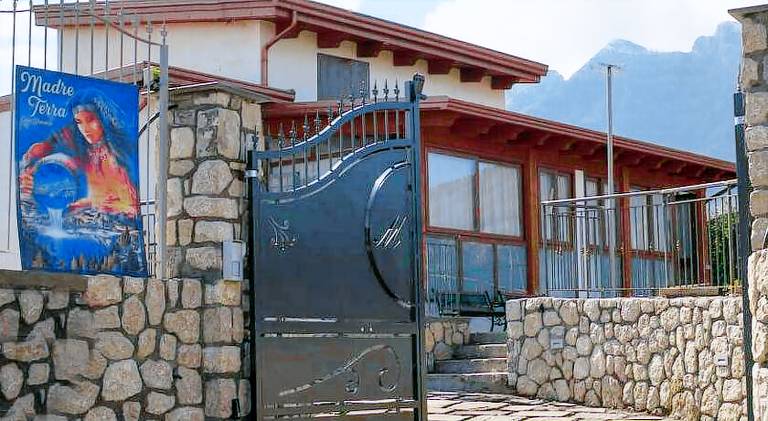 Children-friendly lovely house with patio, yard & barbecue | Pets are welcome in Agerola