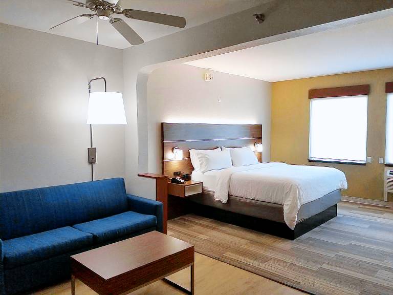 Daytona Speedway Hotel — photo 2
