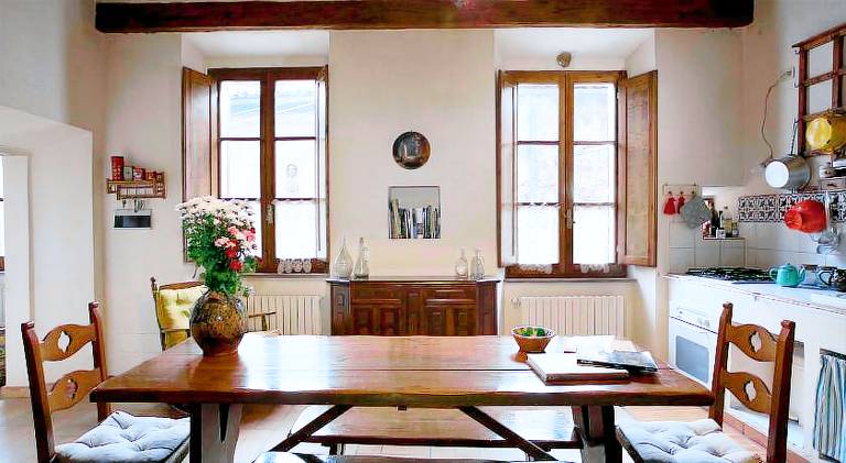 Apartment with 2 rooms for 5 persons in Sarteano