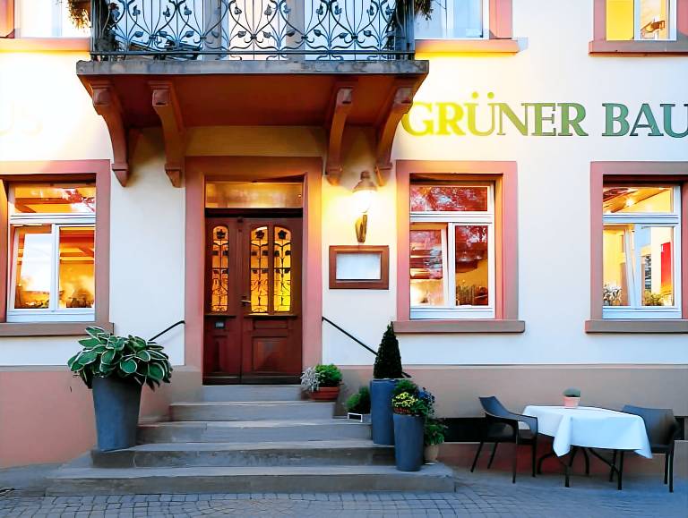 Hotel & Restaurant Gruner Baum Merzhausen in Merzhausen