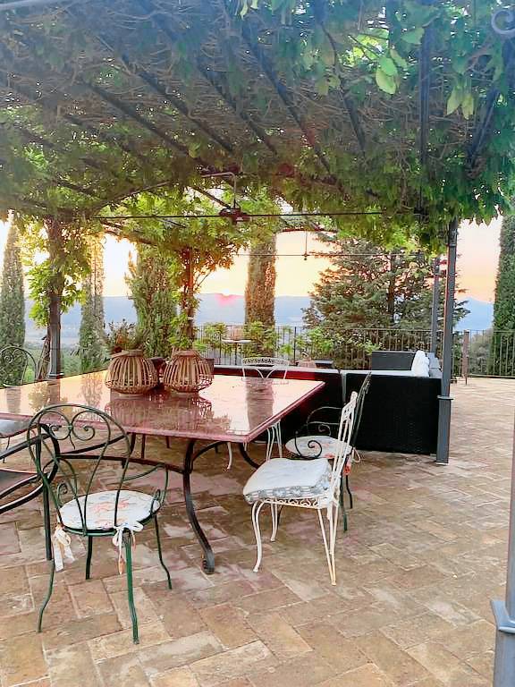 Villa Pari