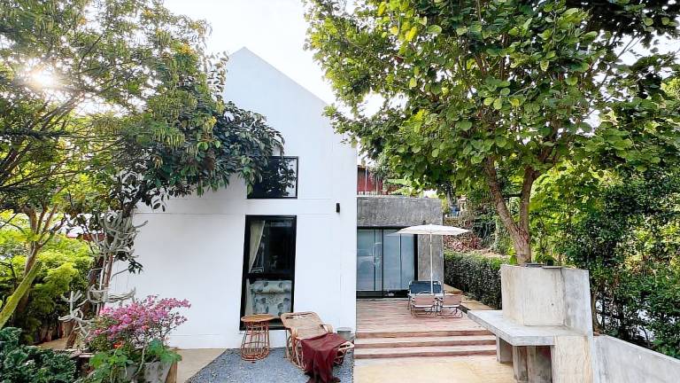 Lovely house with yard & grill | Perfect for remote work | Pets allowed — photo 4