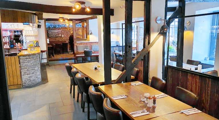Dragon Inn — photo 2