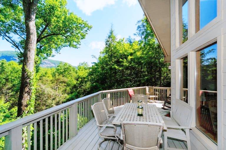House Lake Lure