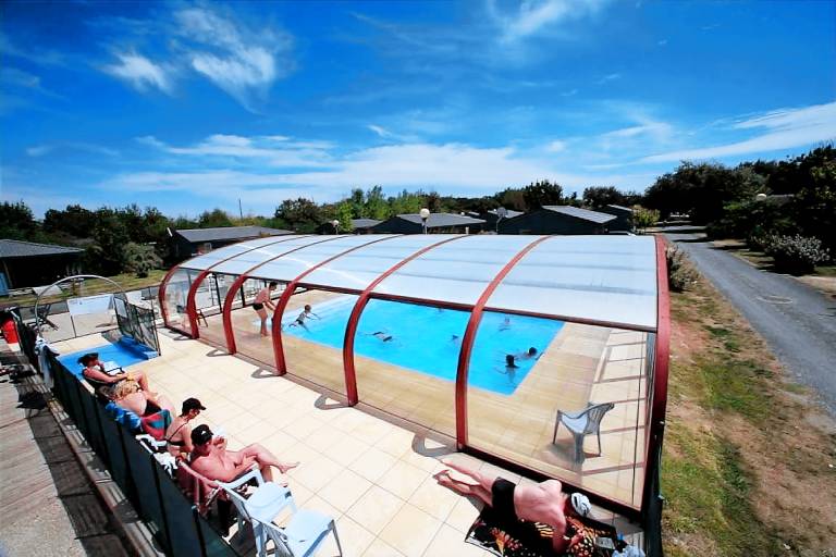 Child-friendly wonderful chalet with terrace & heated pool | Close to the beach | Pets allowed — photo 2