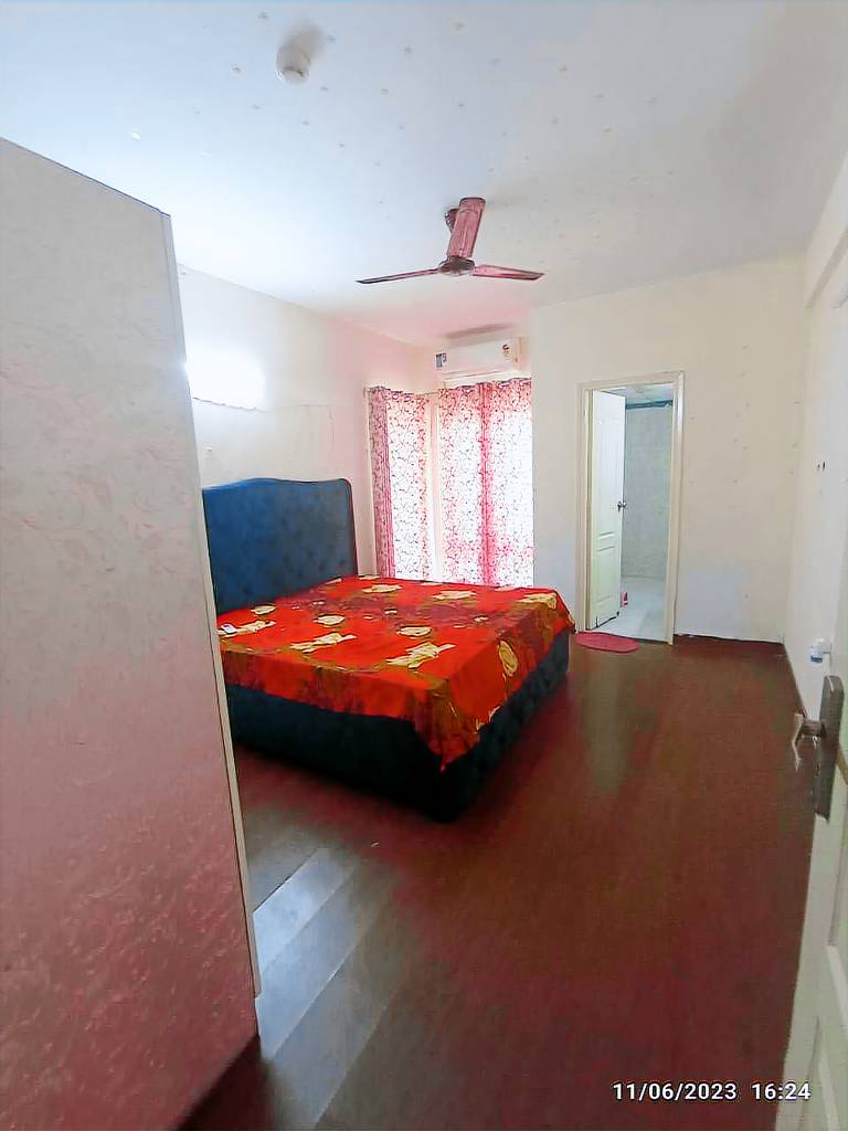 LUXURY AC Rooms in posh society (YASH HOME STAY) — photo 2