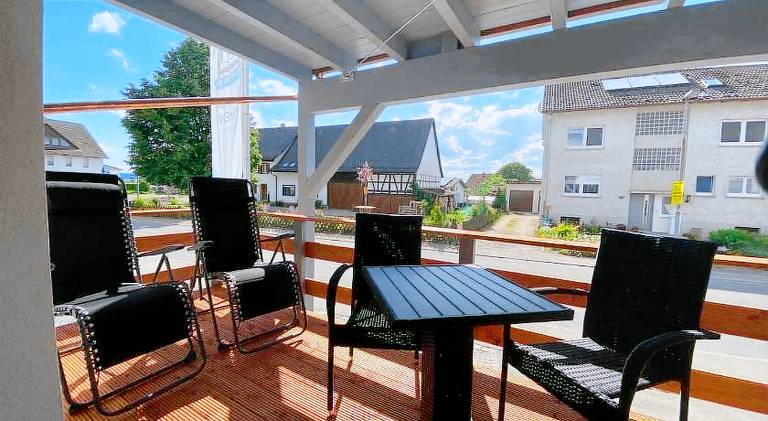 Apartment with patio | Pets are welcome — photo 4