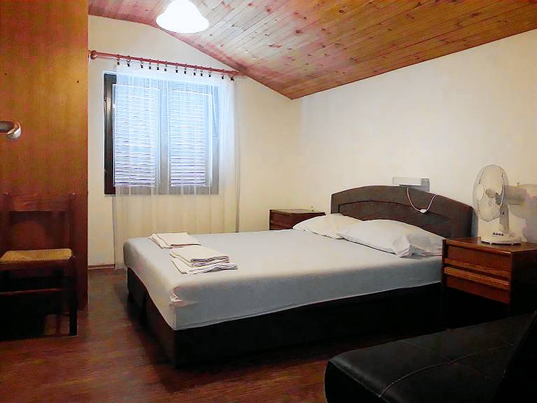 Two bedroom apartment with terrace and sea view Suha Punta (Rab) (A-5050-d) — photo 5