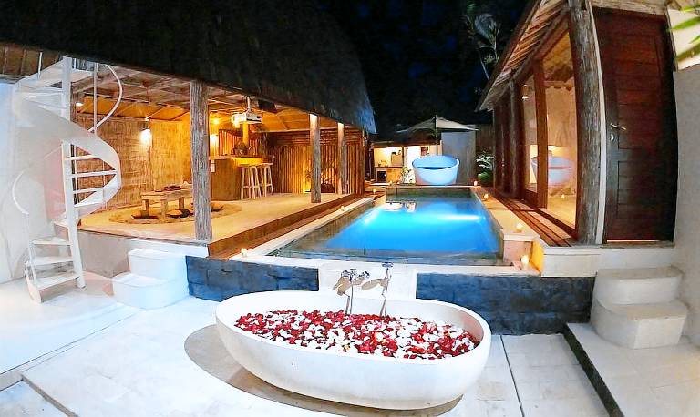 Villa with pool in Kuta