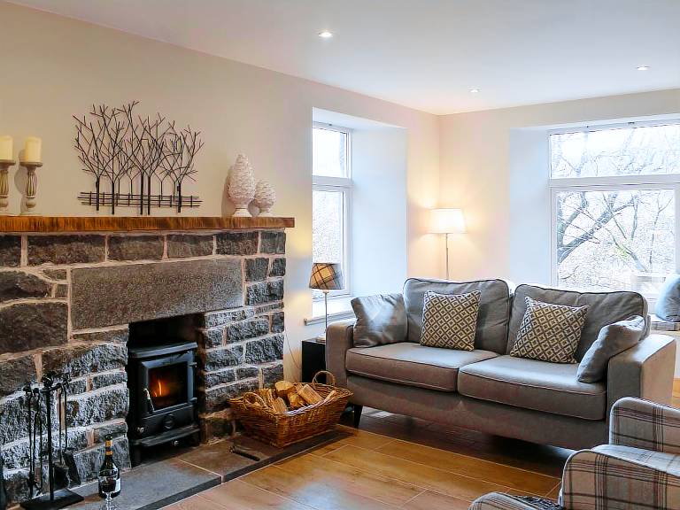 Children-friendly cottage with garden & BBQ | River view | Pets allowed — photo 2