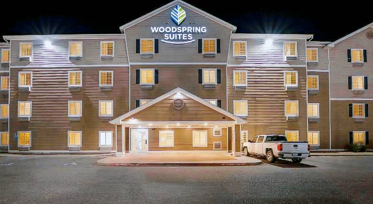 WoodSpring Suites Hobbs — photo 5